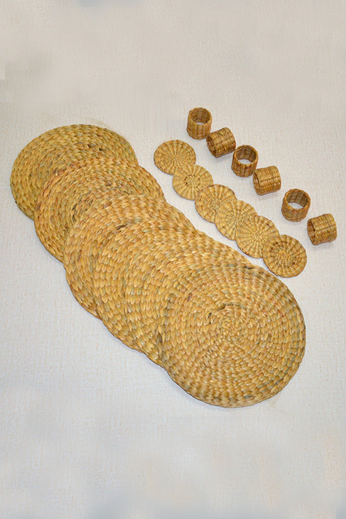 Water Hyacinth Dining Gift Set (Round)