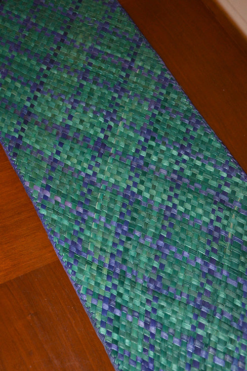 Screw Pine Table Runner (Green-Blue)