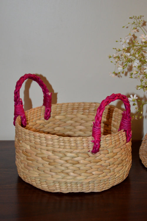 Kauna Round Basket Small (Natural with Fuchsia Handles)