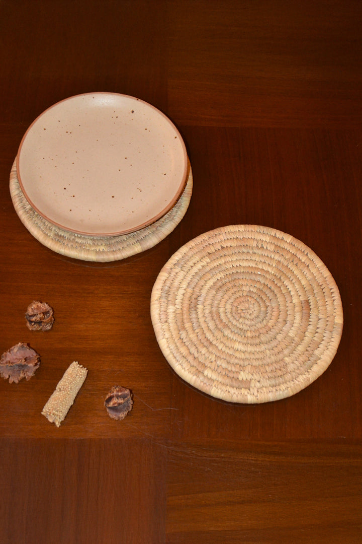 Sabai Grass & Palm Trivets Natural (Set of 2)