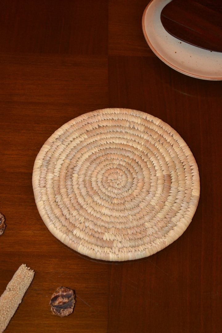Sabai Grass & Palm Trivets Natural (Set of 2)