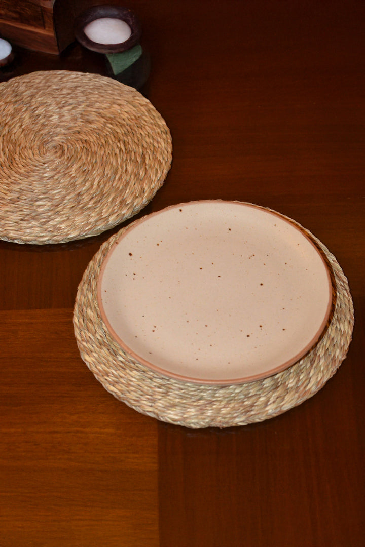 Sabai Grass Trivets Natural (Set of 2)