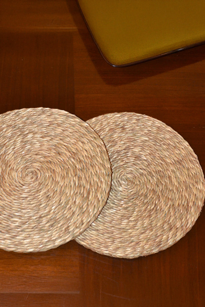 Sabai Grass Trivets Natural (Set of 2)