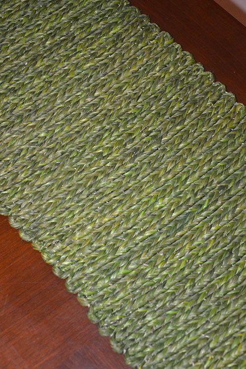 Sabai Grass Table Runner Green (Small)