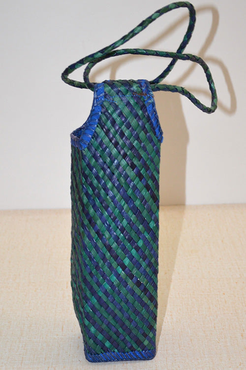 Screw Pine Bottle Holder Blue Green